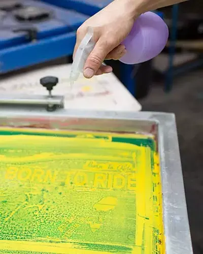 Serigrafía de descarga